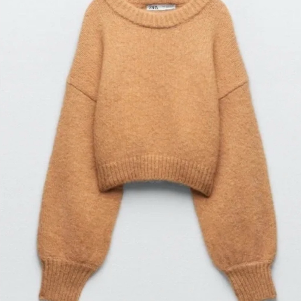 Sale 3/15 Zara Tan Crew Neck Sweater with Balloon Sleeves